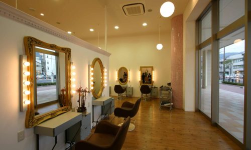 Salon Beppu - Coiffirst
